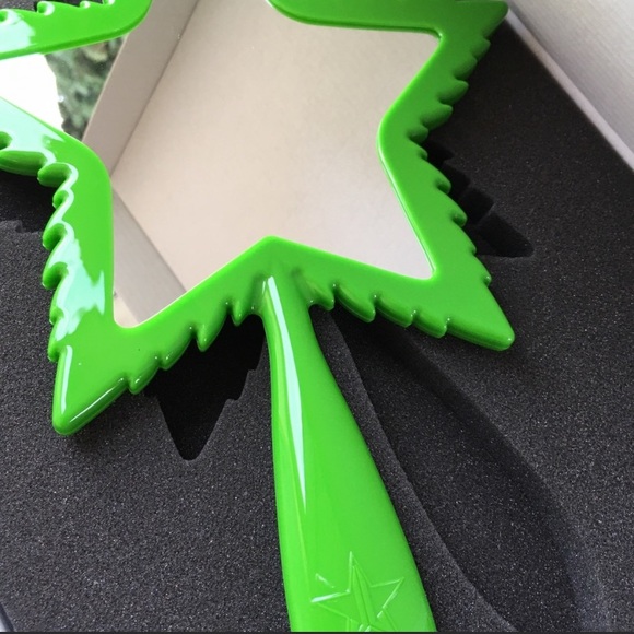 Jeffree Star 420 green leaf mirror - Picture 4 of 7